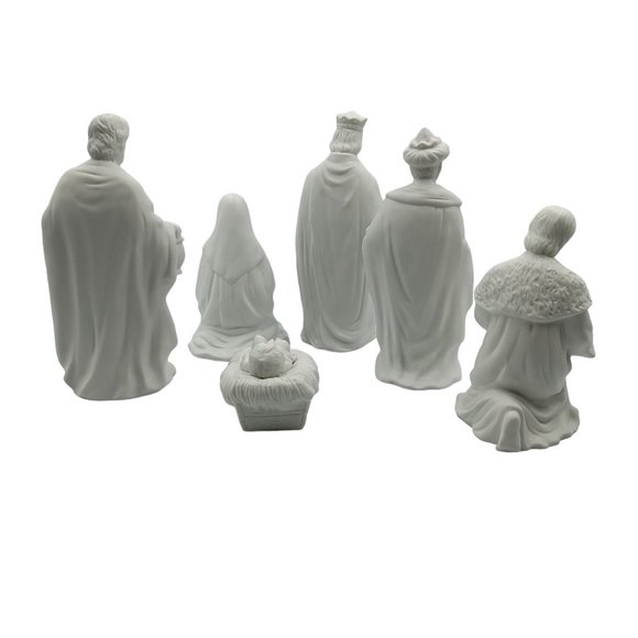 Vintage Nativity of Holy Family and Wise men Set, 6 Pieces in White Bisque - Picture 3 of 7